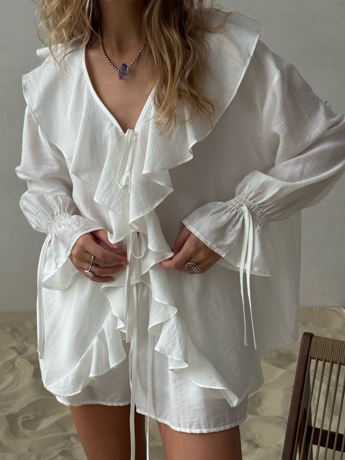 QS2TZ1076 | Ruffle Blouse and Wide-Leg Trouser Set - Image 2