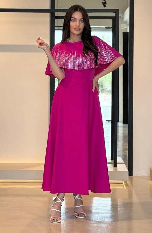 XQY500490 | Crystal-Trim Waist-Defined Muslim Abaya Dress
